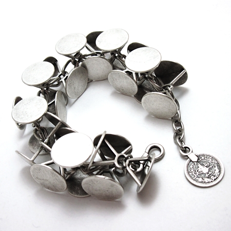 Three-dimensional Circles on Chain Bracelet - Click Image to Close